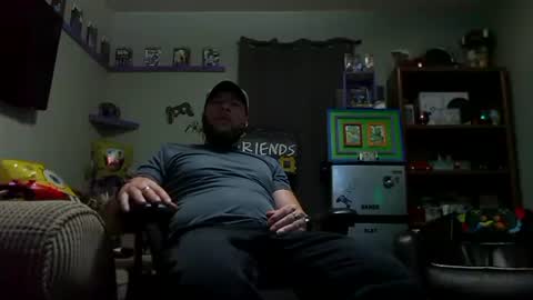 Snapshot of number1dad_ chatting on October 11, 3:28 am Awwwww Hey Sweetie Pies. Welcome To The Sweetie Pie Lounge. Enjoy The Dad-Cast. SweetCorny Fun-loving Dad Talk. online show from October 11, 3:28 am