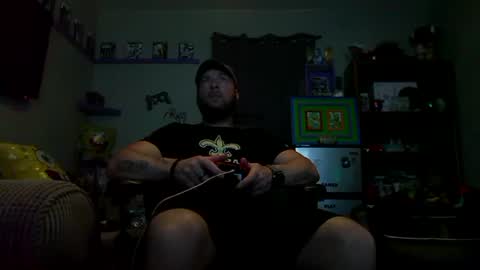 Snapshot of number1dad_ chatting on October 13, 3:06 am Awwwww Hey Sweetie Pies. Welcome To The Sweetie Pie Lounge. Enjoy The Dad-Cast. SweetCorny Fun-loving Dad Talk. online show from October 13, 3:06 am