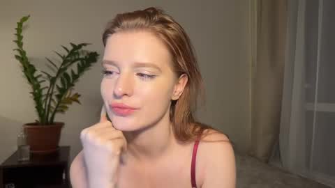 Snapshot of nura_foxx chatting on March 9, 1:56 am nura_foxx online show from March 9, 1:56 am