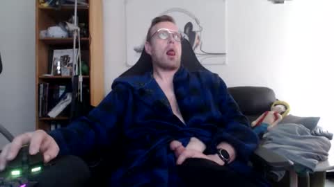 Snapshot of nursefan chatting on November 1, 8:38 am nursefan online show from November 1, 8:38 am