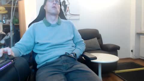 nursefan online show from January 8, 6:32 pm