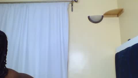 Snapshot of nutgal_ chatting on October 26, 6:25 pm nutgal online show from October 26, 6:25 pm