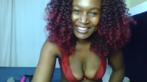 Snapshot of nutgal_ chatting on November 14, 12:20 am nutgal online show from November 14, 12:20 am