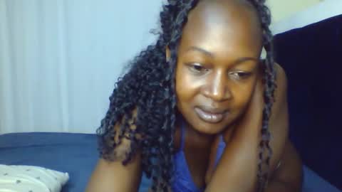 Snapshot of nutgal_ chatting on January 11, 1:21 am nutgal online show from January 11, 1:21 am