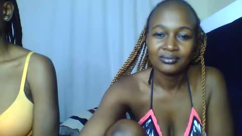 Snapshot of nutgal_ chatting on April 17, 11:35 am nutgal online show from April 17, 11:35 am