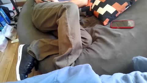 Snapshot of nuts4play chatting on November 2, 5:04 pm Piecer online show from November 2, 5:04 pm