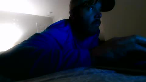 nuttincowboy727272 online show from December 20, 11:56 pm