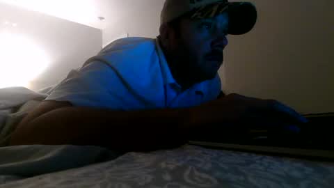 nuttincowboy727272 online show from February 8, 3:10 am