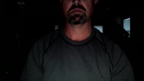 Snapshot of nvrenuff1979 chatting on October 6, 11:29 am nvrenuff1979 online show from October 6, 11:29 am