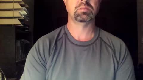 Snapshot of nvrenuff1979 chatting on October 23, 9:41 am nvrenuff1979 online show from October 23, 9:41 am