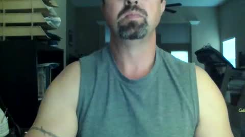 nvrenuff1979 online show from November 14, 12:48 pm