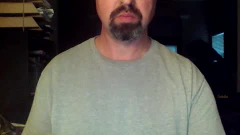 nvrenuff1979 online show from February 11, 12:32 pm