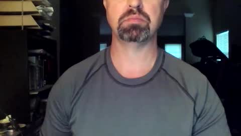 nvrenuff1979 online show from March 3, 12:44 pm