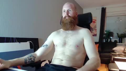 Snapshot of nxrthman chatting on October 29, 10:55 pm nxrthman online show from October 29, 10:55 pm