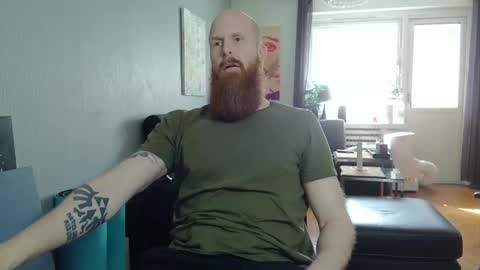 Snapshot of nxrthman chatting on April 9, 10:09 am nxrthman online show from April 9, 10:09 am