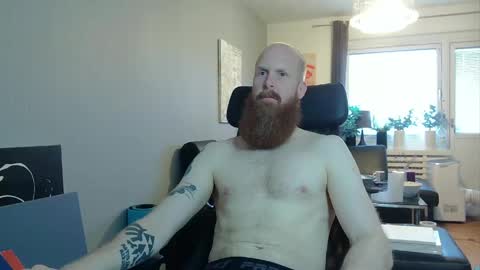 Snapshot of nxrthman chatting on April 21, 7:36 am nxrthman online show from April 21, 7:36 am