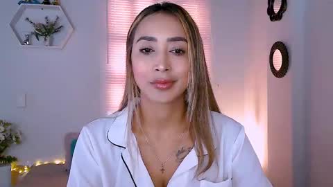 Nycole online show from March 12, 1:40 pm