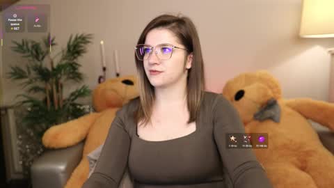 milf online show from January 13, 9:03 am