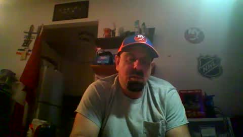 nyisles00 online show from November 23, 2:39 pm