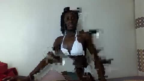 Snapshot of nylamoon1 chatting on June 8, 8:31 pm nylamoon1 online show from June 8, 8:31 pm