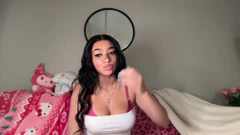 Snapshot of nylasinns chatting on April 28, 12:20 am nylasinns online show from April 28, 12:20 am