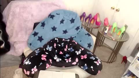 Snapshot of nylonbreanna chatting on January 13, 1:34 am Breanna Rae online show from January 13, 1:34 am