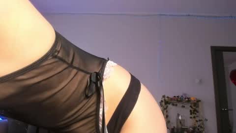 Snapshot of nymph_bliss chatting on May 12, 4:20 am Nymph bliss online show from May 12, 4:20 am
