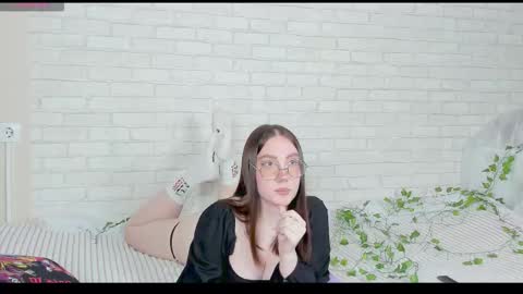 Snapshot of nymphalean chatting on November 5, 4:18 pm Kat online show from November 5, 4:18 pm