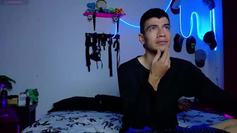 David and Steven Independents online show from February 11, 1:41 am