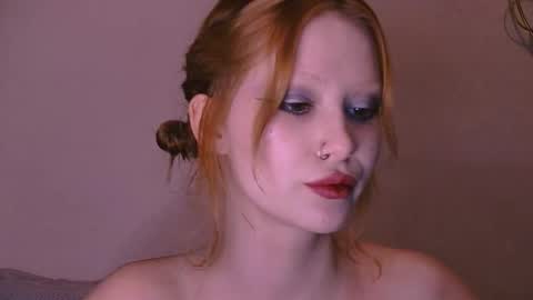 nyra_thira online show from November 14, 3:00 pm