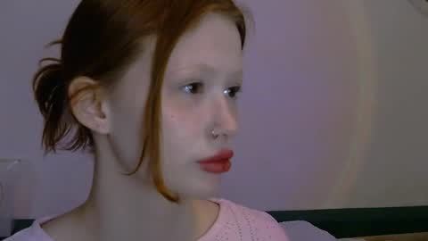 Snapshot of nyra_thira chatting on May 1, 9:14 am nyra_thira online show from May 1, 9:14 am