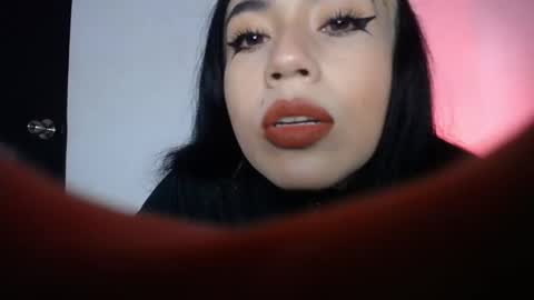 Snapshot of nyx1126 chatting on February 17, 12:59 pm nyx1126 online show from February 17, 12:59 pm