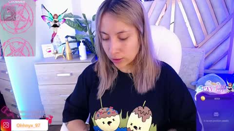 Alex   .    online show from January 19, 8:09 pm