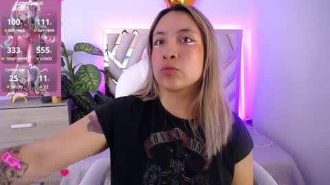 Alex   .    online show from February 4, 5:53 am