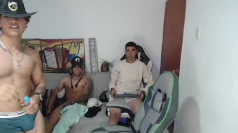 Snapshot of nyx_king chatting on February 7, 8:11 am christian online show from February 7, 8:11 am