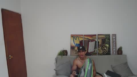 Snapshot of nyx_king chatting on March 6, 5:35 am christian online show from March 6, 5:35 am