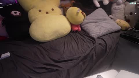 NyxRaven online show from November 22, 7:35 pm