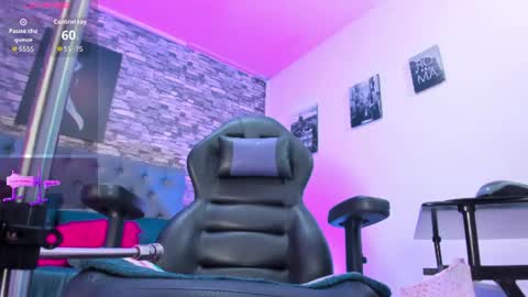 Snapshot of nyxx_moon chatting on August 2, 11:25 pm Nyx Moon Schedule 1500 - 2200 online show from August 2, 11:25 pm