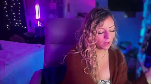 nyxxen online show from April 4, 11:57 pm