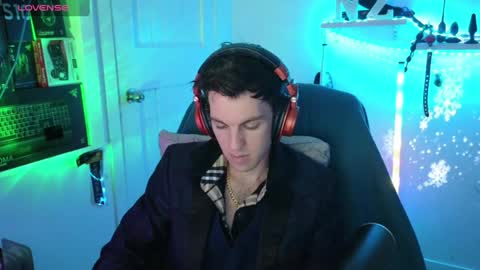 Snapshot of nzcitizen chatting on December 3, 7:21 am NZ Citizen online show from December 3, 7:21 am