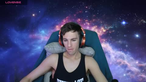 Snapshot of nzcitizen chatting on December 23, 7:17 am NZ Citizen online show from December 23, 7:17 am