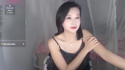 Snapshot of o_ava_o chatting on November 13, 1:10 pm O vav online show from November 13, 1:10 pm