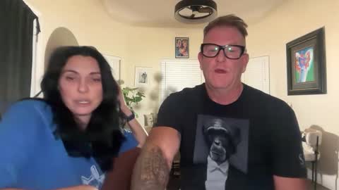 Snapshot of obsidianheartsx chatting on October 3, 8:55 am SimplyUs online show from October 3, 8:55 am