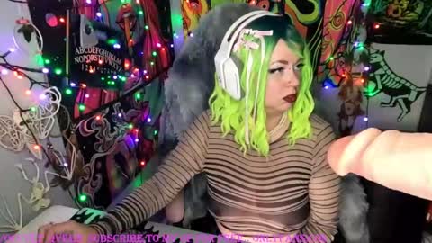 occvlt qveen online show from September 20, 11:50 pm