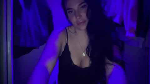 Snapshot of oceanxalara22_xo chatting on October 3, 2:19 am A L A R A  online show from October 3, 2:19 am