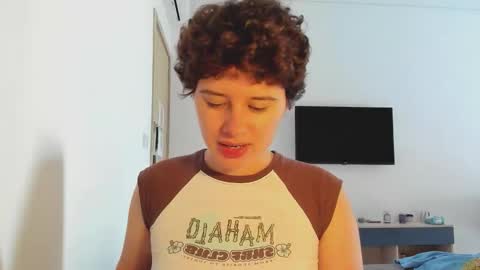 Snapshot of octopussy69x chatting on January 19, 4:05 am Evie online show from January 19, 4:05 am