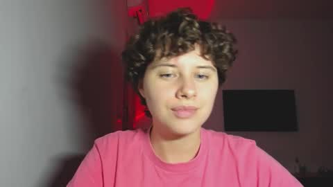 Snapshot of octopussy69x chatting on February 8, 1:25 pm Evie online show from February 8, 1:25 pm