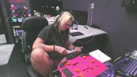 Oddy With A Body online show from March 6, 7:16 am