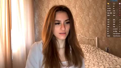 Snapshot of odelinabain chatting on October 21, 9:54 am Mia online show from October 21, 9:54 am