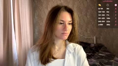 Mia online show from January 9, 9:12 am